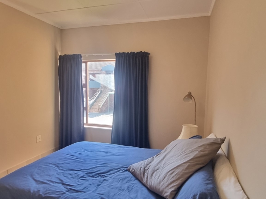 2 Bedroom Property for Sale in Langenhovenpark Free State